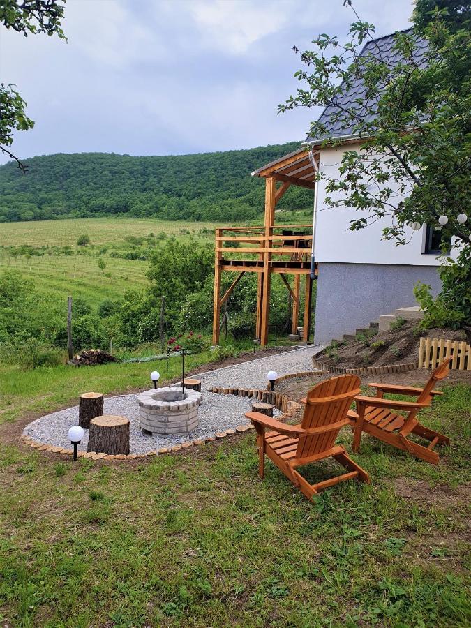 Eged Lodge Eger Buitenkant foto